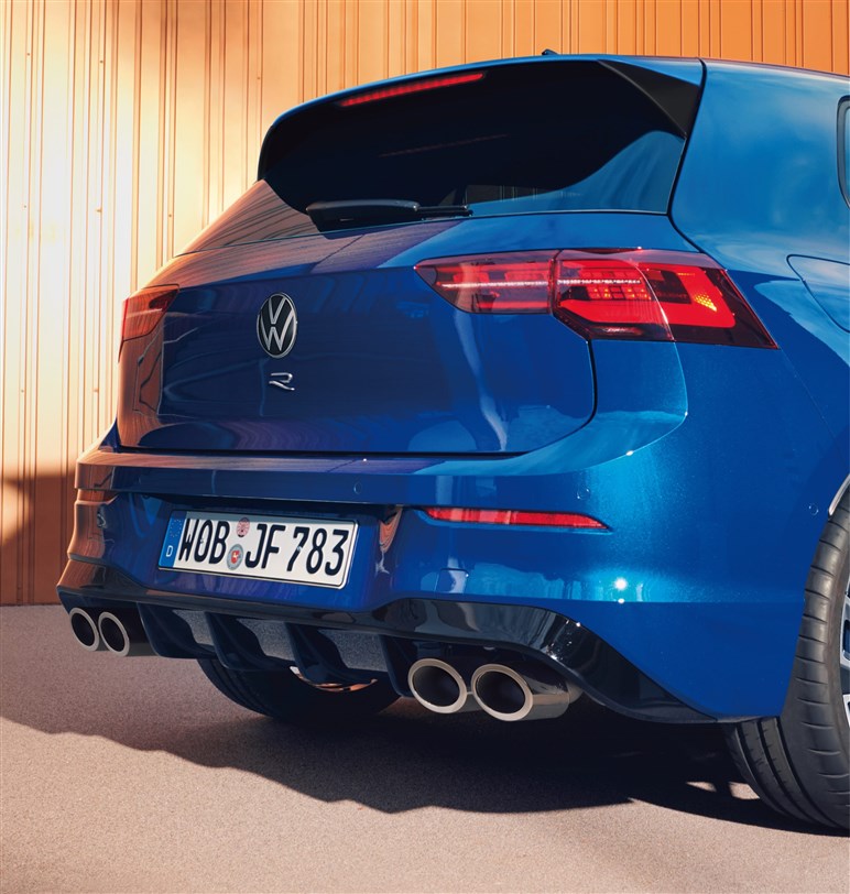 VWゴルフに最強の「R／Rヴァリアント」が追加。歴代最高320馬力、約640から