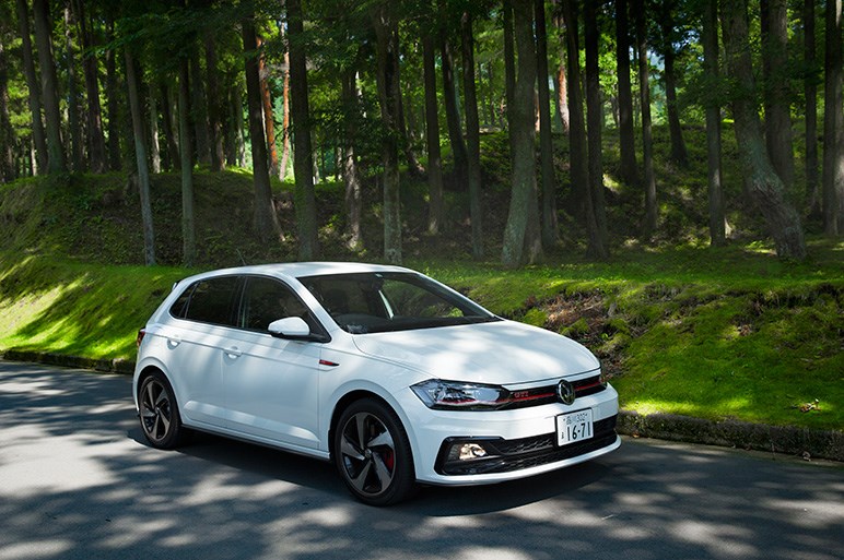 ポロgti 一般道 ミニサーキット試乗 見た目も走りもやりすぎない良さ Carview 自動車情報サイト 新車 中古車 Carview
