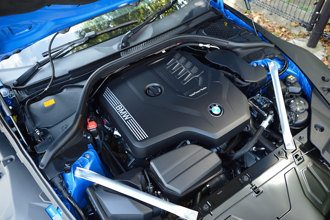 【試乗】BMW Z4 sDrive20i │ ただの廉価グレードではない、直4だからこその軽快な乗り味！
