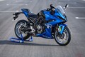 スズキ新型GSX-8Rをイギリス人レーサーが斬る「GSX-R不在の時代に、サーキットも楽しめるスズキ車が現れた！」