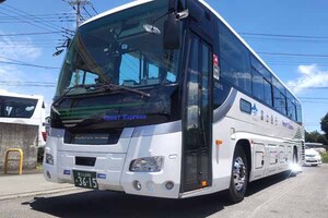 富士山の南側‐北側を毎日2往復！ 高速バス路線が2年ぶり復活 「静岡・富士五湖線」再開