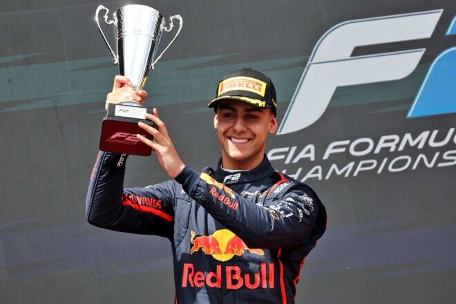 レッドブル育成リンドブラッド、F1イギリスGPでFP1出走へ。マルコはリザーブドライバーの増強を図る