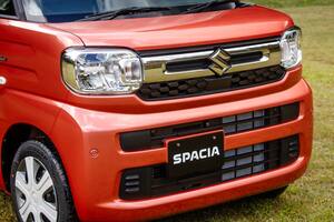 スズキ スペーシアが6年ぶりのフルモデルチェンジ。後席にオットマンが付いて、まるで高級ミニバン!?
