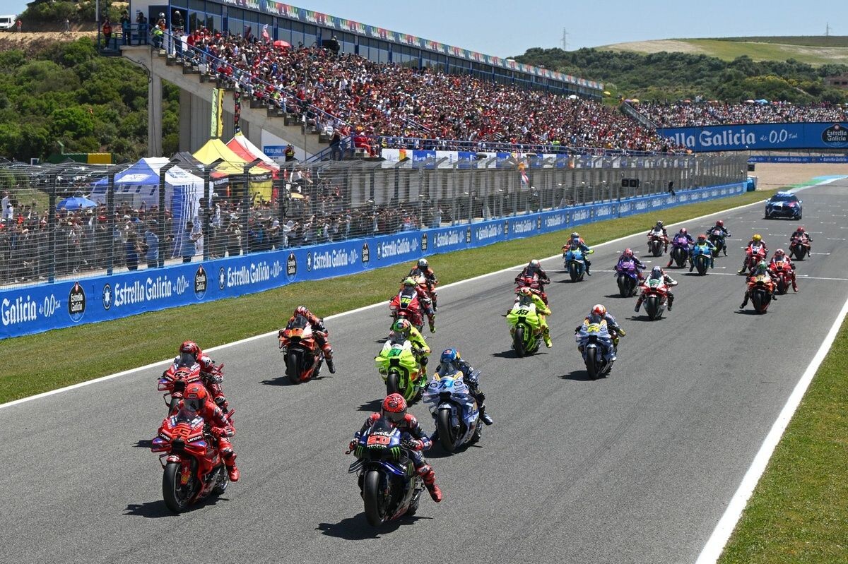 ”悪態”もライダーの個性のひとつ？　FIAの取り締まりとは正反対、基本原則を貫くMotoGP