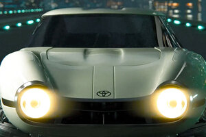 トヨタ「2000GT」風スポーツカーに注目！ 超レトロでも“未来的”な「斬新クーペ」がカッコイイ！ 昭和感すごい“丸目ライト”が懐かしい「100年後のトヨタ」提案コンセプトモデルとは！