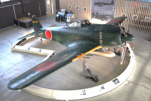 兵庫県のポツンと「紫電改」見てきた！ 日米の機体見比べたら「かつての敵国の方が評価してんじゃん！」