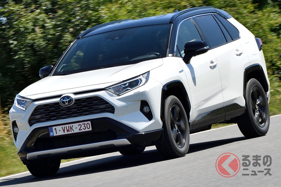 トヨタ新型「RAV4」の走りは海外でも通用するか!? 欧州で見せた 