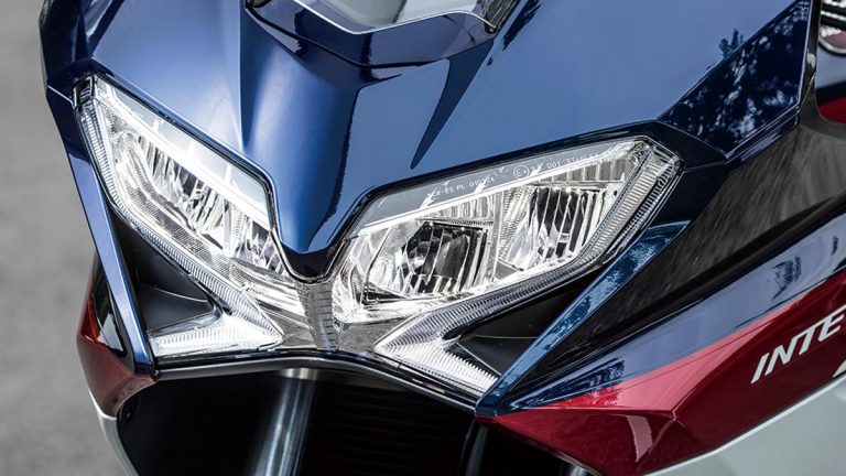 高品質の激安 庫 カタログ ホンダ ｖｆｒ８００ｆ 4 発行 14 ページ Www Direcauto Net