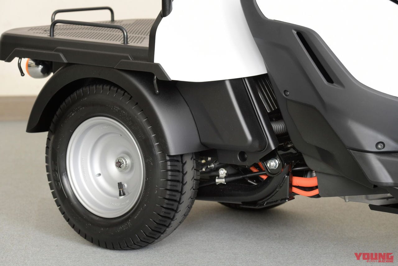 ホンダが新型の電動3輪 ジャイロｅ と屋根付き ジャイロキャノピーｅ を正式発表 Webヤングマシン 自動車情報サイト 新車 中古車 Carview