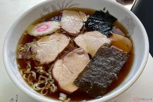 旧車乗りの冬の楽しみ　昭和22年創業の『手打ち中華そば松屋』　88歳の2代目店主が作る1杯500円の味わい