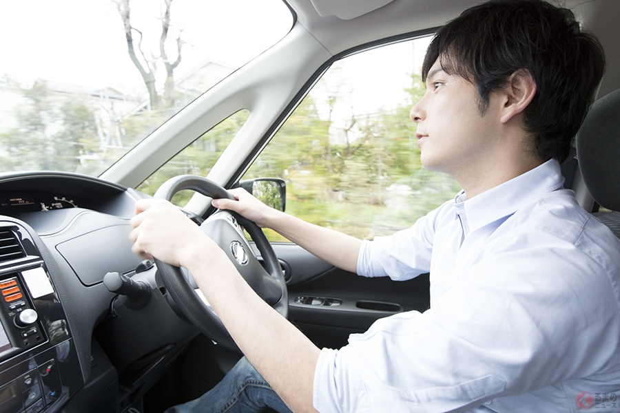 片手運転はダメ 道交法違反の場合も 正しいハンドルの持ち方とは くるまのニュース 自動車情報サイト 新車 中古車 Carview