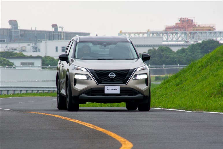 日産、新型エクストレイル発表。e-POWER×e-4ORCEで“上質タフギア”に進化。価格は約320から