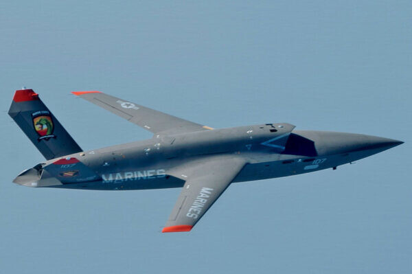 米空軍 自律無人機と有人機のチーム飛行に成功！ 次世代の空軍に向け前進！