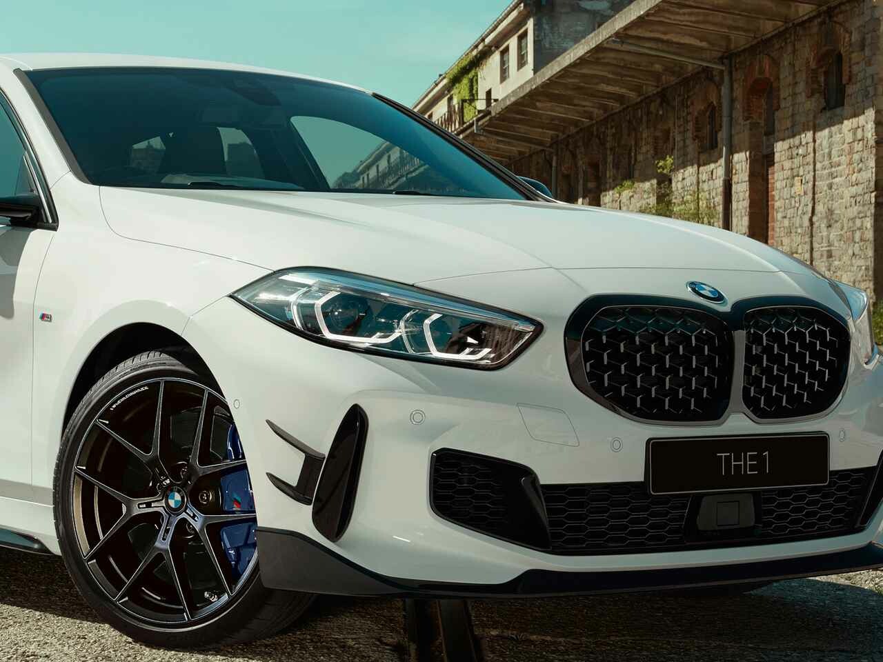 BMW M135i xDriveストリートレーサーはMパフォーマンスパーツ装着の40台限定車、オンライン販売