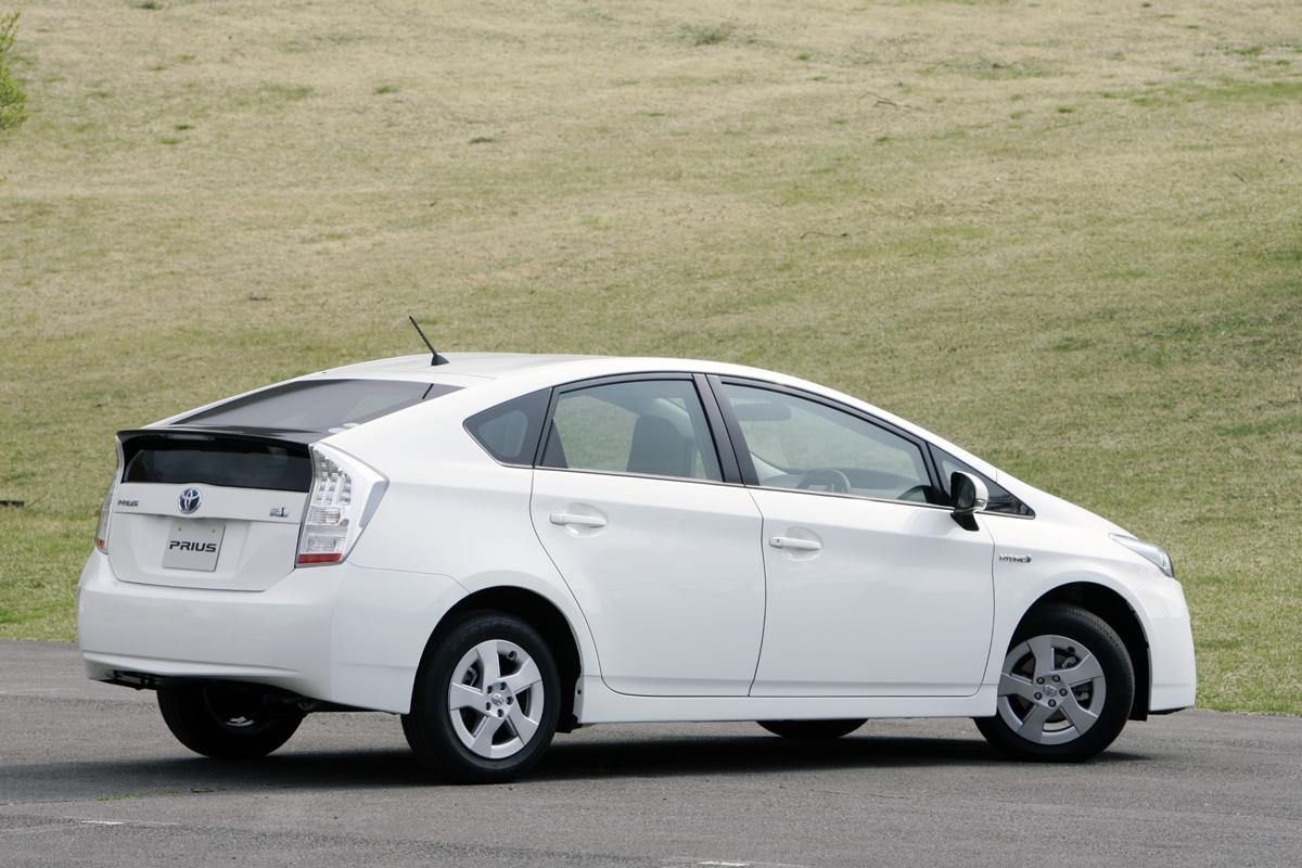 Ff車の 先代プリウス のドリフトが衝撃の Creepy Nuts のmv Cgじゃなく本当に可能かレーシングドライバーが分析 Web Cartop 自動車情報サイト 新車 中古車 Carview