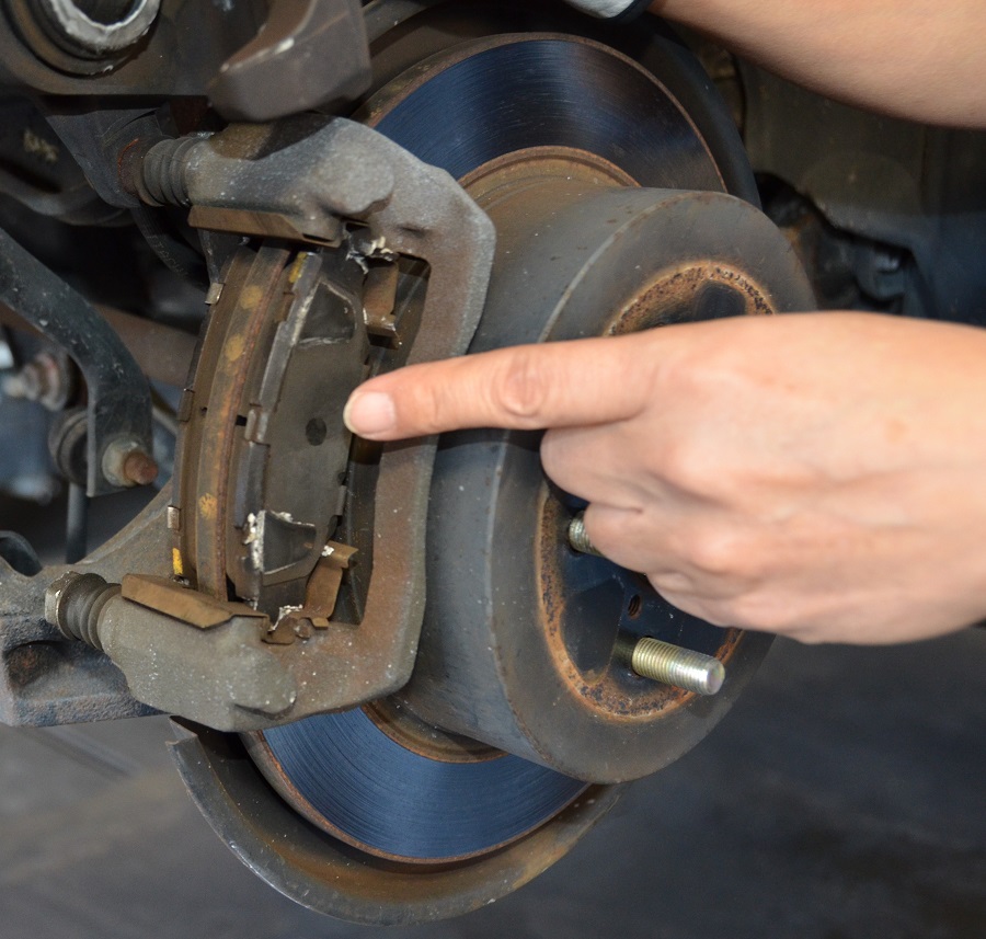 ガタガタ」って何の音?】ブレーキを踏むと聞こえる音の原因と対策方法（ベストカーWeb） 自動車情報サイト【新車