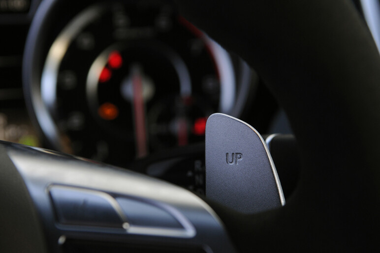 新型ML63AMG　AMGの走りはそこにあるか