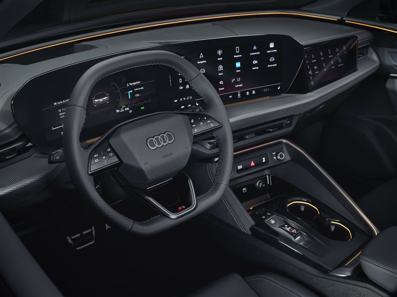 アウディの人気SUV「Q5」が新型に。スポーティなデザインへと一新、MHEV化で約840万円から