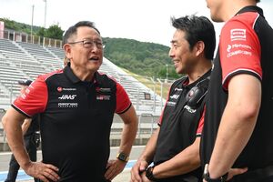 2日間のハースF1富士テストが終了。坪井翔はマッサのF1コースレコードにあと0.183秒届かず……モリゾウがハースのウエア姿で登場