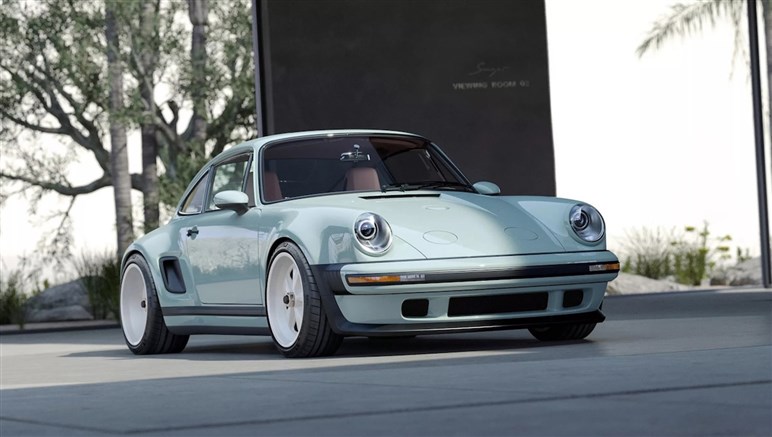 【ため息の出る美しさ】米シンガーの最新作は希少な「911SSE」オマージュ。限定100台で億超えは必至