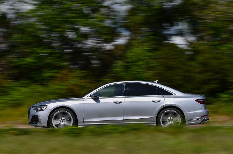新品最高級ボディーカバー アウディｓ８ 上質で快適