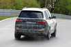 【フロントデザイン刷新か】BMW X7　改良新型、ニュルで走行テスト開始　2022年発売見込み