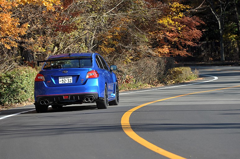 スバル STIが手掛けた2モデル、WRX S4 tSとXV ハイブリッド tSに試乗