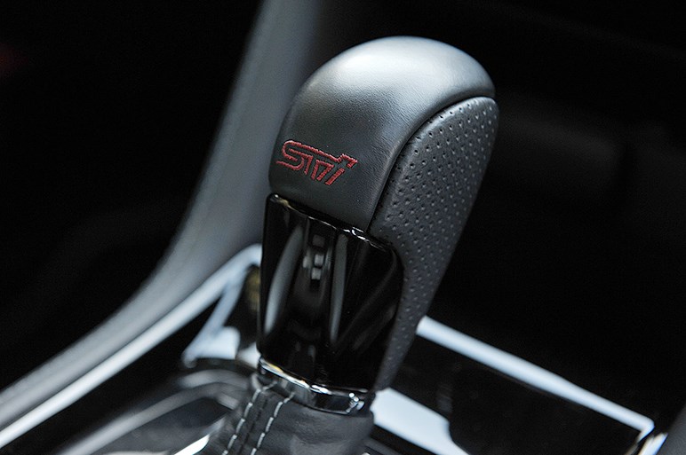 スバル STIが手掛けた2モデル、WRX S4 tSとXV ハイブリッド tSに試乗