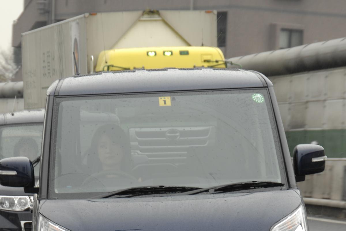 いか釣り漁船ばりにランプだらけ トラックの周囲に付く 大量のランプ の役目とは Web Cartop 自動車情報サイト 新車 中古車 Carview