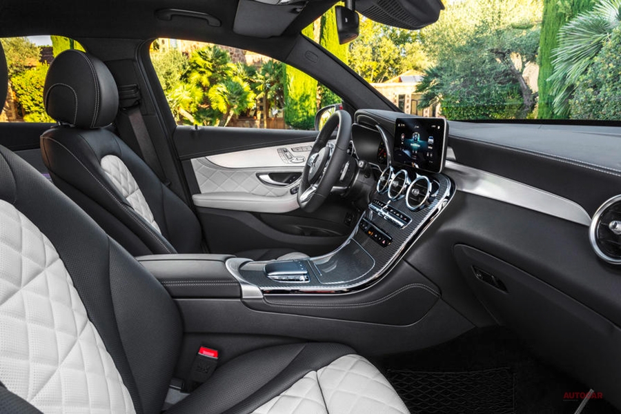 改良新型メルセデス ベンツglcクーペ マイルドhv登場 内装 エンジンは Autocar Japan 自動車情報サイト 新車 中古車 Carview