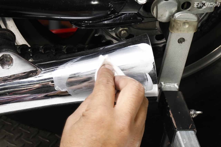 手入れが重要な絶版車のクロームメッキ 適材適所で活用したい メッキング ミガキング サビトリキング Webヤングマシン 自動車情報サイト 新車 中古車 Carview