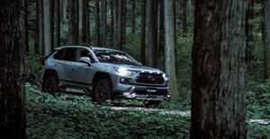 〈トヨタ・RAV4〉待望のオリジナルパーツ群がプラス。無敵の4×4フォルムを手に入れろ！