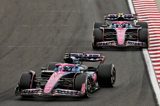 ルノー新CEO「F1はアルピーヌにとって中核戦略の一部」と明言。株式売却の噂が広がるも、F1継続の意向を表明