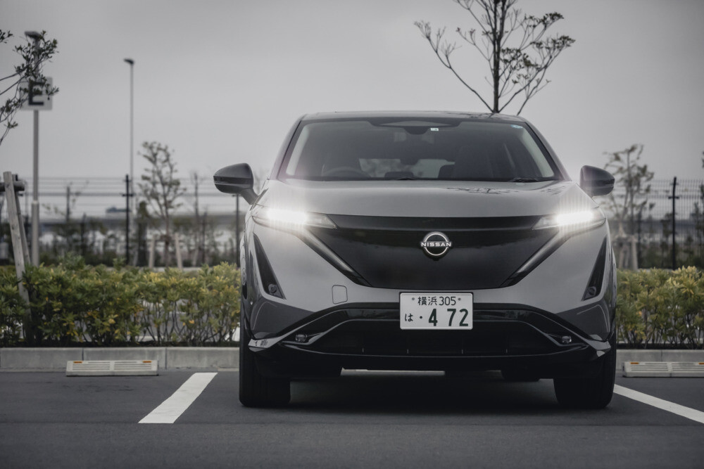 日産「アリアB6」試乗　eパワーの知見が、EVを進化させている　その走りとは