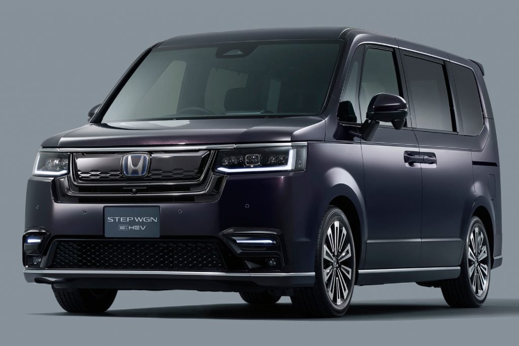 ヴェゼル純正　カスタムブラックエディション　ホンダ　ステップワゴン SPADA PREMIUM LINE BLACK EDITION（スパーダ プレミアム ライン