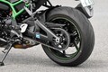 Q42：タイヤは”端っこ”まで使えた方がエラい??【30秒でわかる! バイクの疑問】