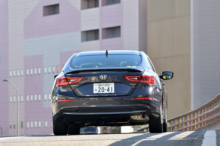 新型ホンダ インサイトは街乗りが絶品 高速ではアメ車的ユルさとエンジン音が気になる Carview の写真 24ページ目 自動車情報サイト 新車 中古車 Carview