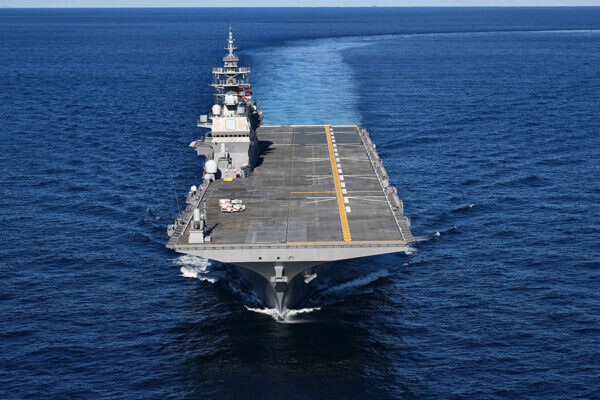 護衛艦はスーパー銭湯並み？「隊員用風呂」は災害時も活躍 そもそも航海中の入浴どうしてる？