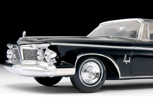 エグい…でもカッコイイ！独立式ランプが特徴の高級車「1962年型インペリアル」のAMT製プラモデル【モデルカーズ】