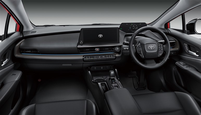 PHEV「Z」より70万円、HVよりも安い!? いろいろ衝撃なプリウスPHEV「G」のお買い得度