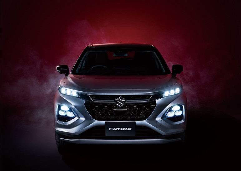 【250万円越え】新型コンパクトSUV「フロンクス」は“スズキの高級車”の悪夢を払拭できるのか？