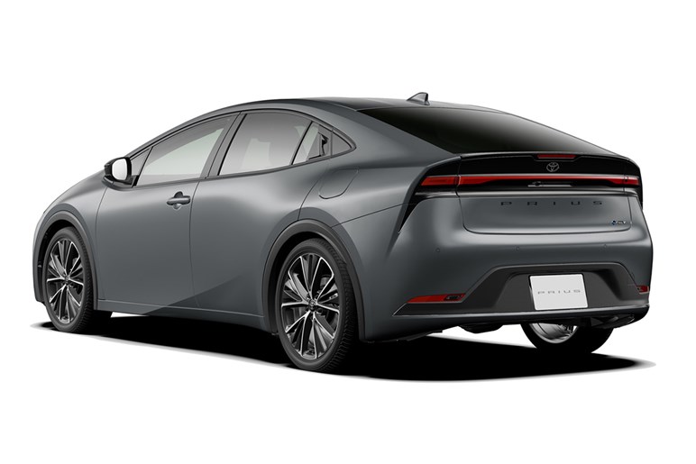 PHEV「Z」より70万円、HVよりも安い!? いろいろ衝撃なプリウスPHEV「G」のお買い得度