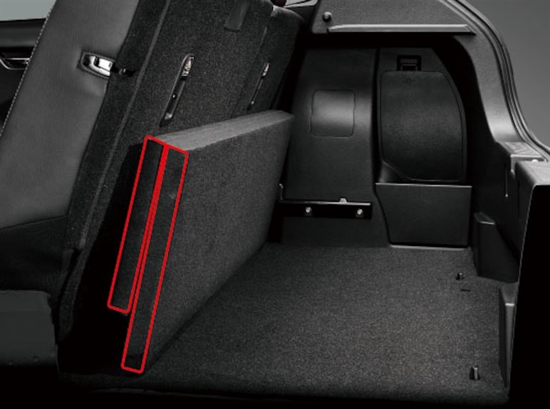 【250万円越え】新型コンパクトSUV「フロンクス」は“スズキの高級車”の悪夢を払拭できるのか？