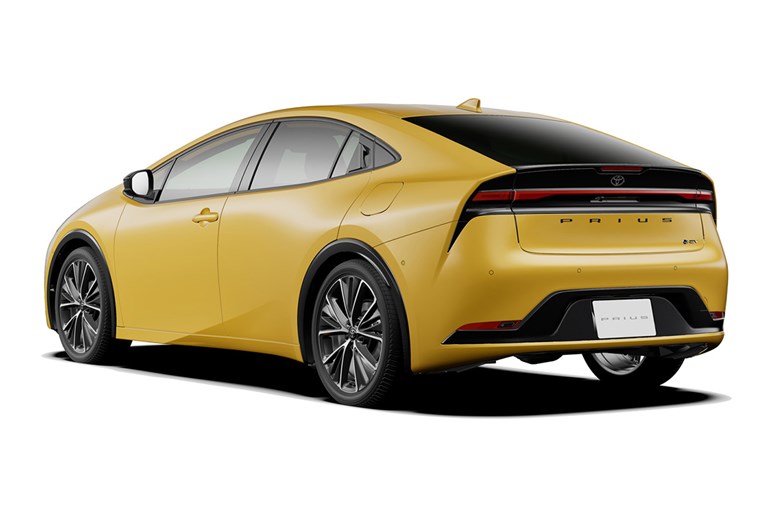PHEV「Z」より70万円、HVよりも安い!? いろいろ衝撃なプリウスPHEV「G」のお買い得度