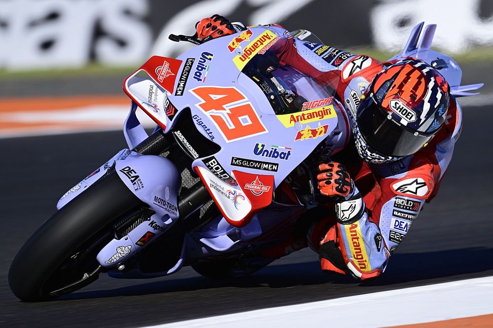【MotoGP】ディ・ジャンアントニオ、タイヤ最低内圧の違反により3秒加算ペナルティ。2位表彰台失い4位へと降着