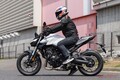 ホンダCB1000ホーネットの実車をお触り検証。足着きもチェック！ 現行のCB1000Rとは中身はかなり違うぞ