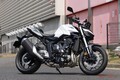 ホンダCB1000ホーネットの実車をお触り検証。足着きもチェック！ 現行のCB1000Rとは中身はかなり違うぞ