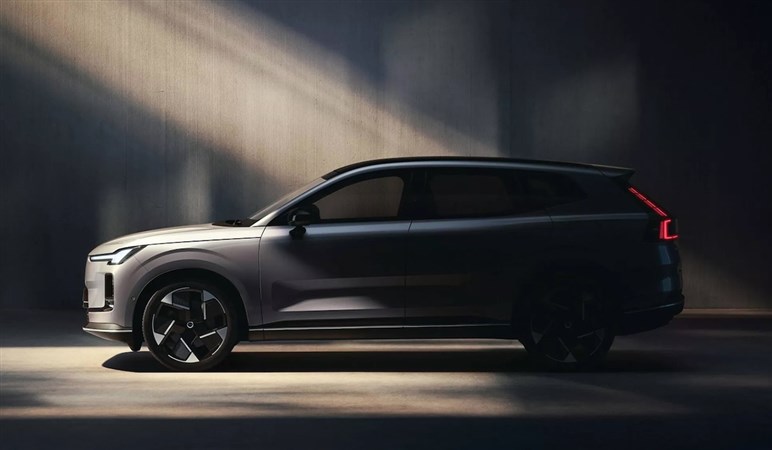 【名車復活】ボルボ新型「XC70」のプロトタイプ画像がリーク。中国以外の展開も計画…日本はどうなる？
