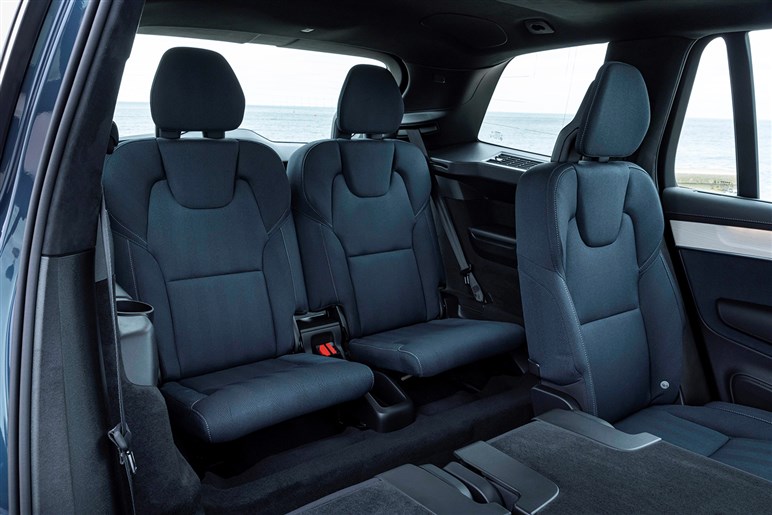 【名車復活】ボルボ新型「XC70」のプロトタイプ画像がリーク。中国以外の展開も計画…日本はどうなる？