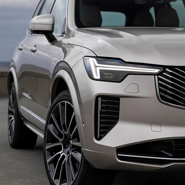 【名車復活】ボルボ新型「XC70」のプロトタイプ画像がリーク。中国以外の展開も計画…日本はどうなる？